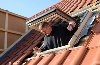 Pose de fenêtres de toit Velux à Sellières
